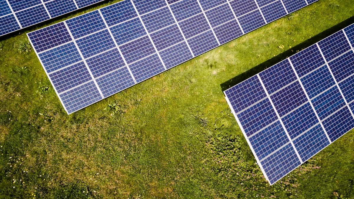 Pachet fotovoltaic 8 kWp Hibrid — Trifazat